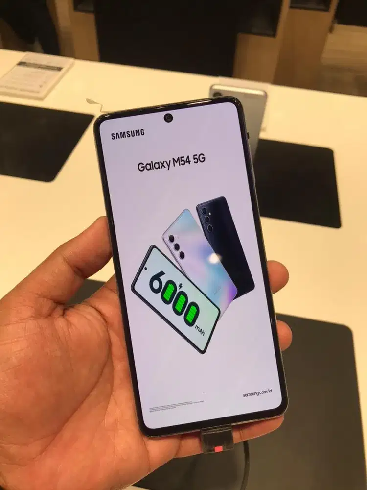 Kredit Samsung galaxy m54 5G 256 GB promo handphone bunga 0% free 1x