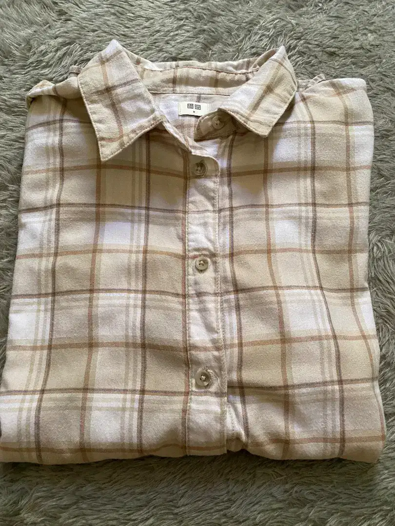 Hem Uniqlo + Hem Casual Kotak kotak
