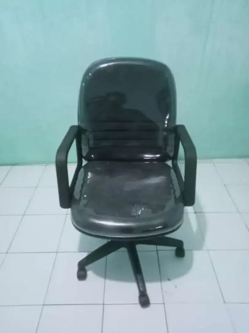 Kursi staf murah meriah