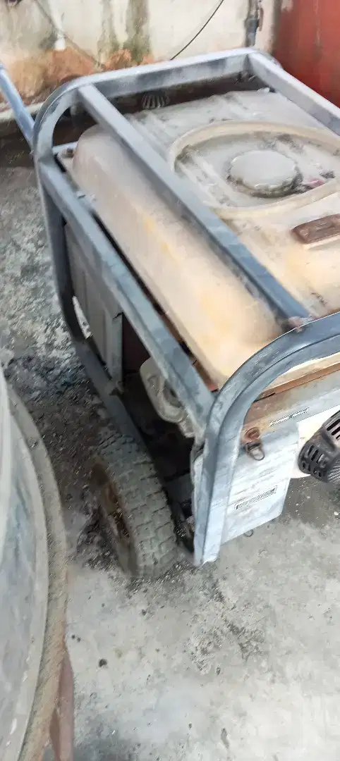 Terima genset rusak dan elektronik rusak lainya