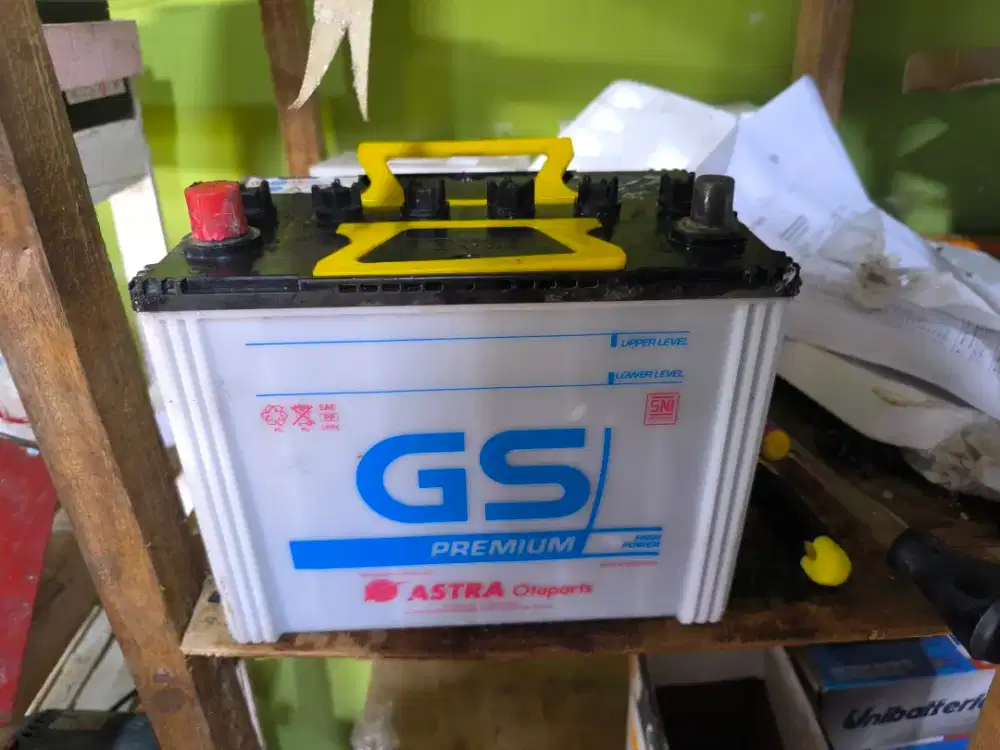 AKI MOBIL BARU DAN BEKAS