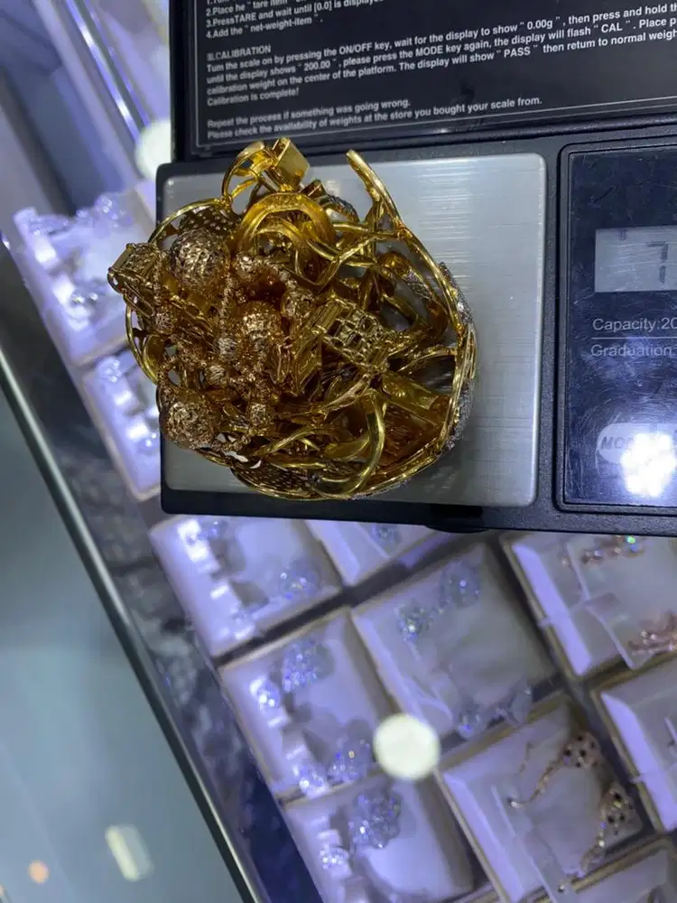 Terima jual beli emas dan berlian