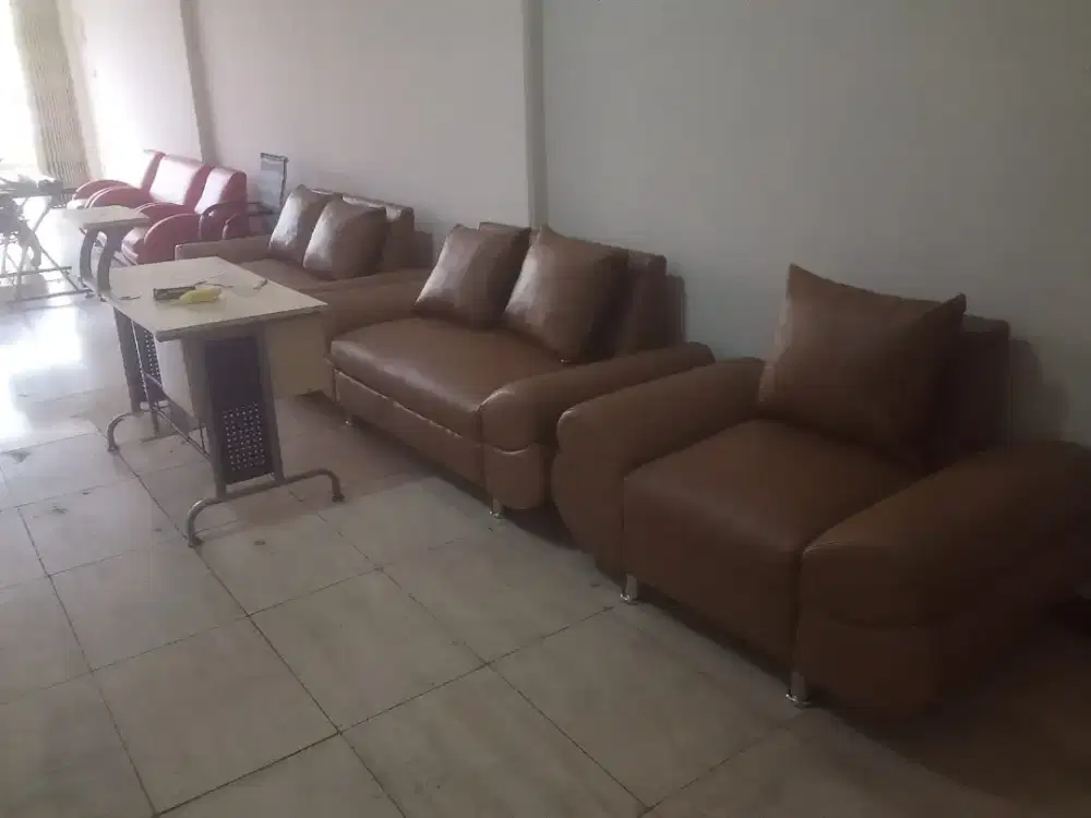 Service sofa melayani sejabodetabek