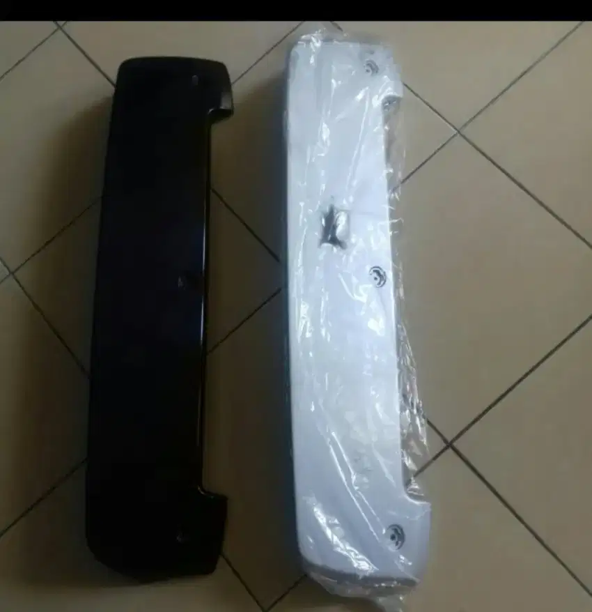 Spoiler belakang Suzuki Grand Vitara th 07-12