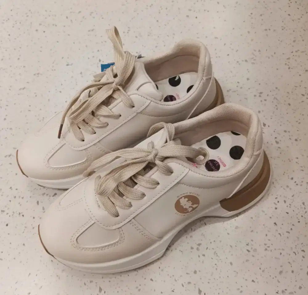 DISNEY NEVADA SEPATU SNEAKERS OLAHRAGA DISNEY NEVADA SEPATU KETS SPORT