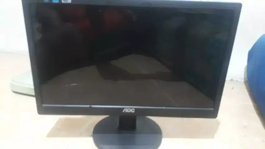 Jual monitor AoC minus LCD nya