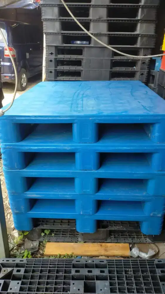Jual beli palet plastik
