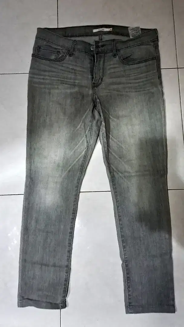Celana jeans levi's skinny 711