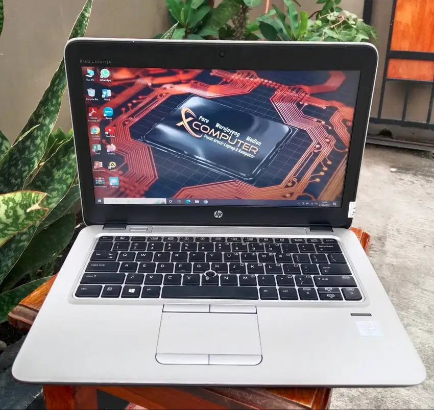 TURUN HARGA ,LAPTOP HP 820 G3 SLIM MULUSS