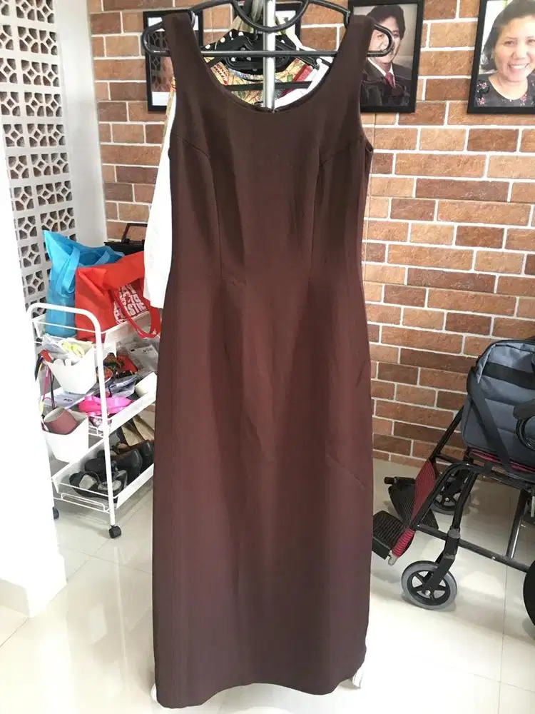 Dress warna coklat, ukuran M