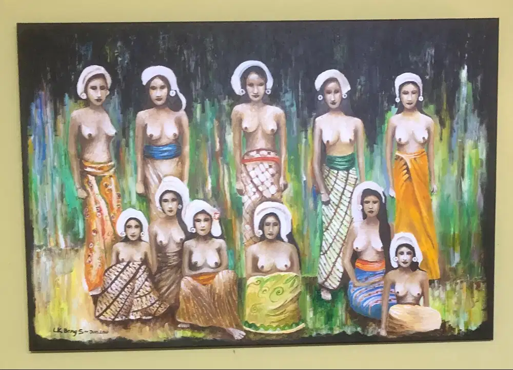 Lukisan para perempuan Bali di desa