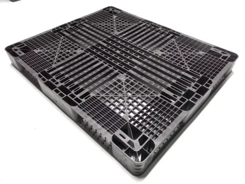 Palet plastik bekas dan baru