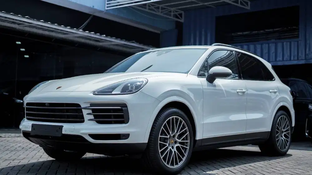 Porsche Cayenne Turbo Platinum Edition White