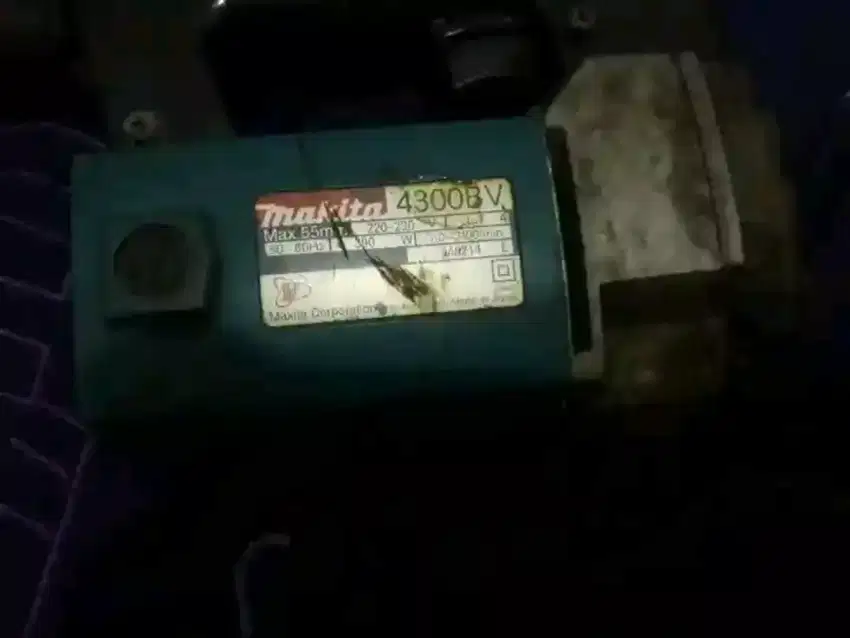 Mesin jigsaw makita