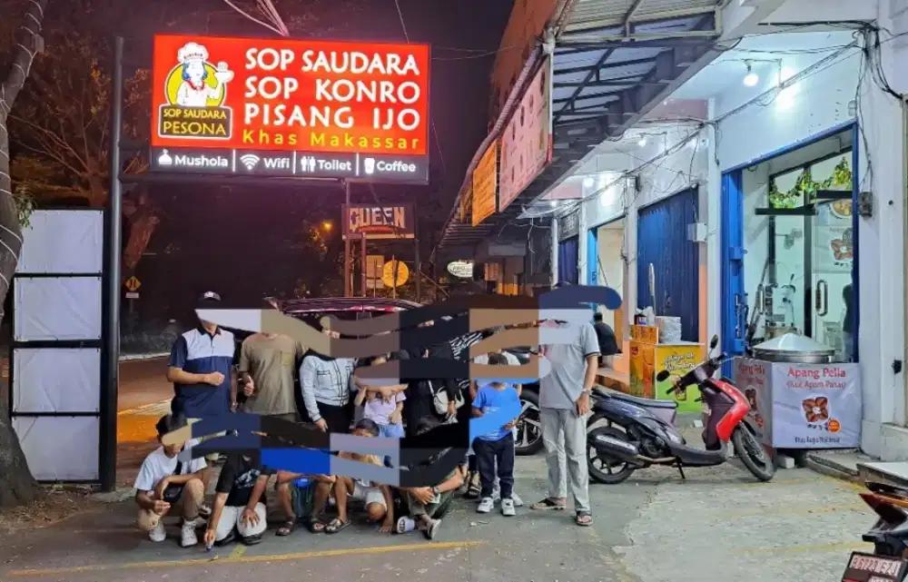 Dibutuhkan asisten koki , wanita , usia 25-35, bisa masak