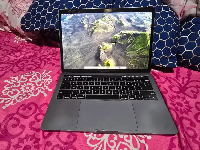 Macbook pro 2019 13inch