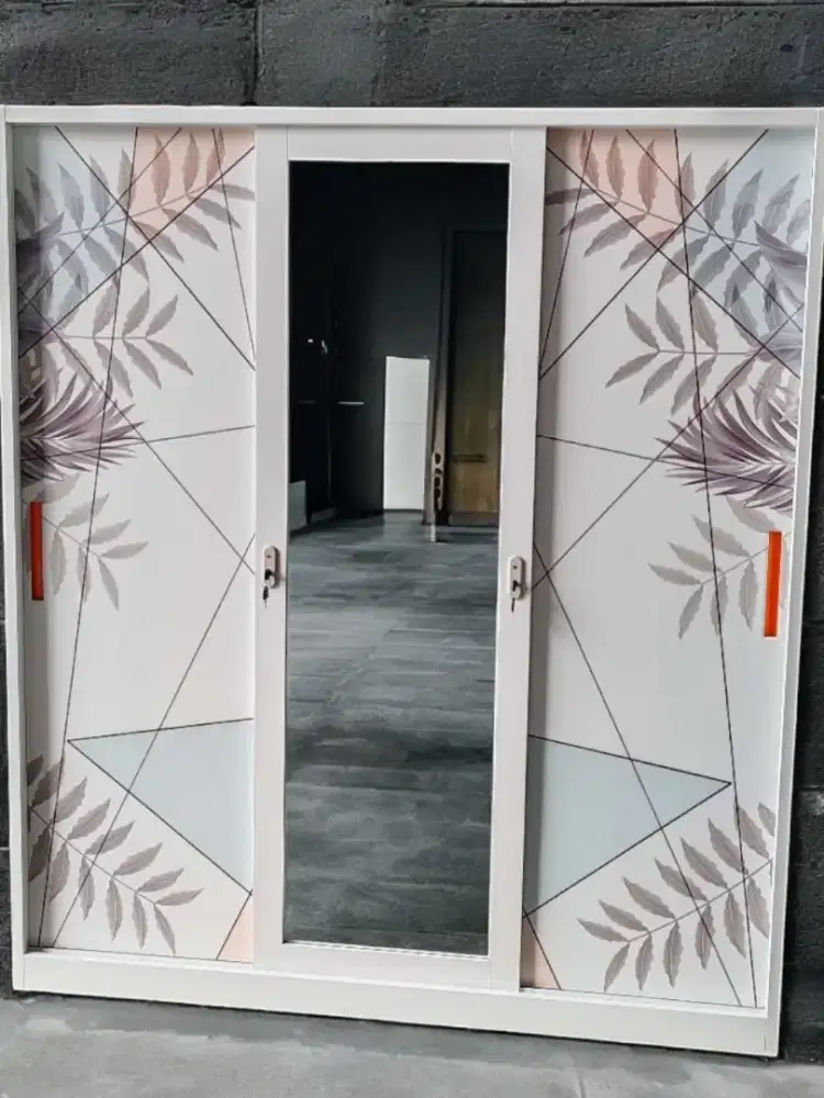 Lemari besi sliding 3 pintu