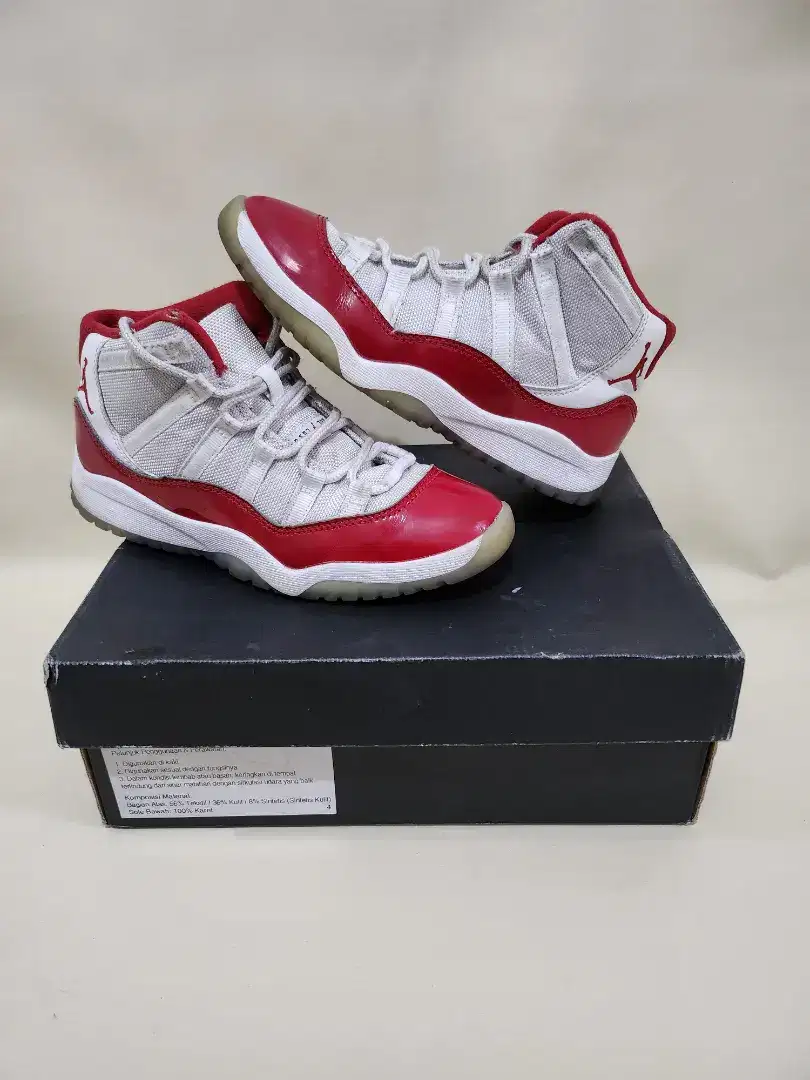 Sepatu Basket Kids JORDAN 11 RETRO (PS) White / Varsity Red