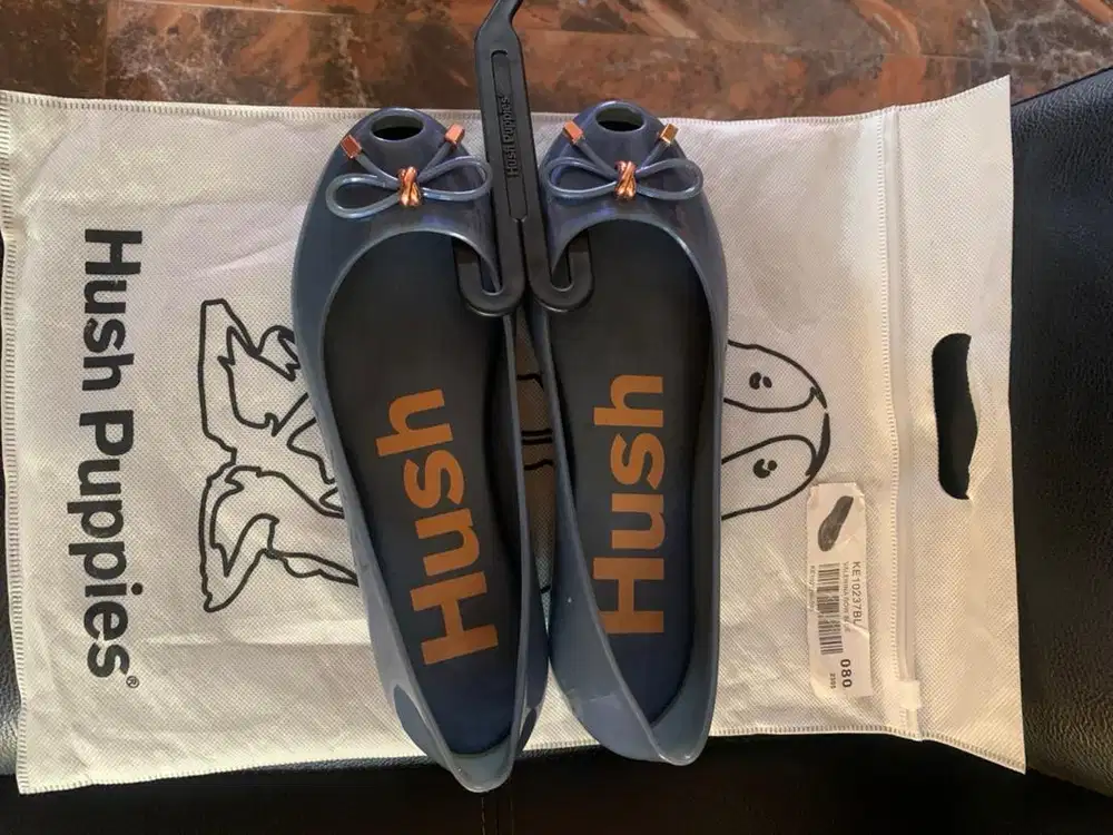 sepatu hush puppies blue size 39