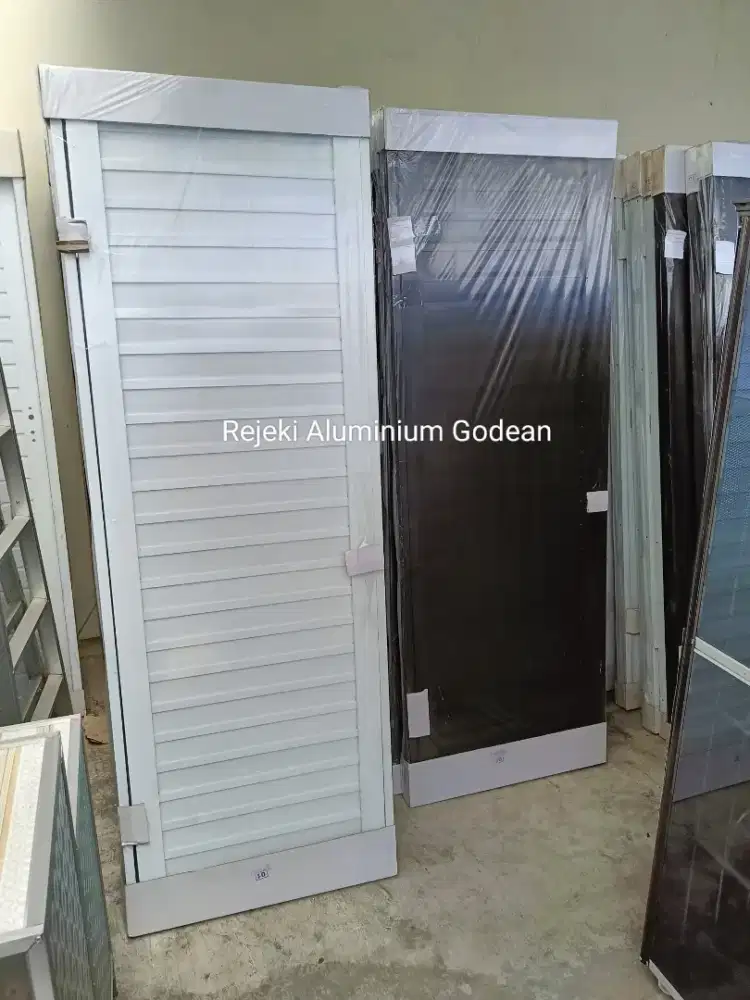 Pintu kamar mandi aluminium asli