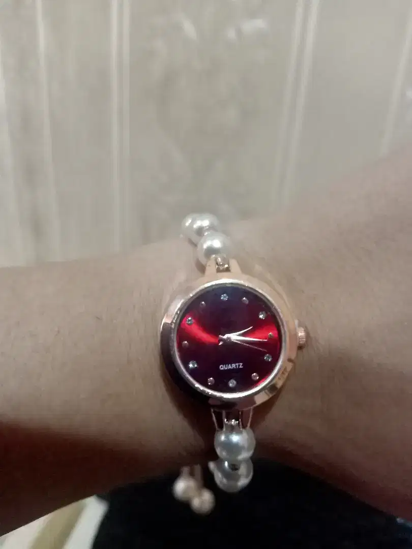 Jam mutiara korea