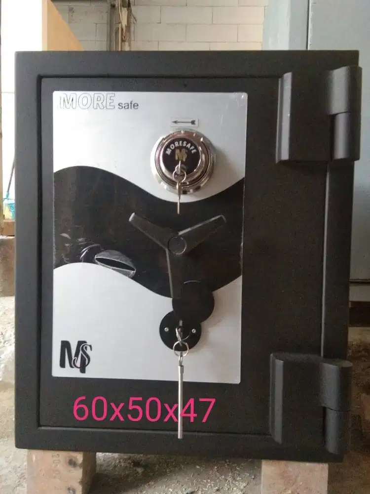 Jual brankas baru pabrikasi / custom bergaransi