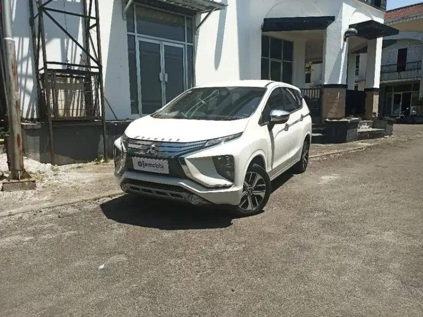 Like New - MITSUBISHI XPANDER 1.5 Ultimate Bensin A/T 2019 PUTIH