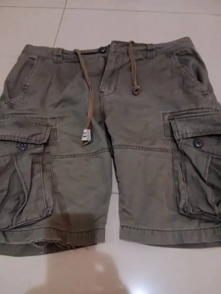 Celana keren warna hijau merk BBREAKERS, jual murah aja