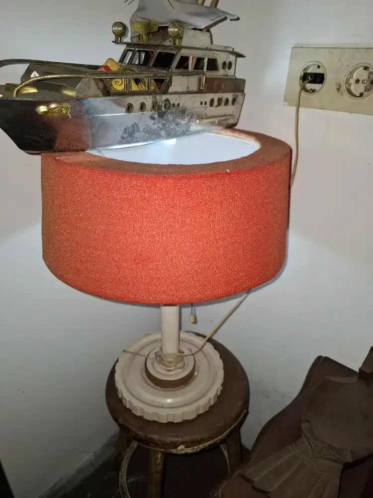 Lampu hias antik kondisi bagus nyala