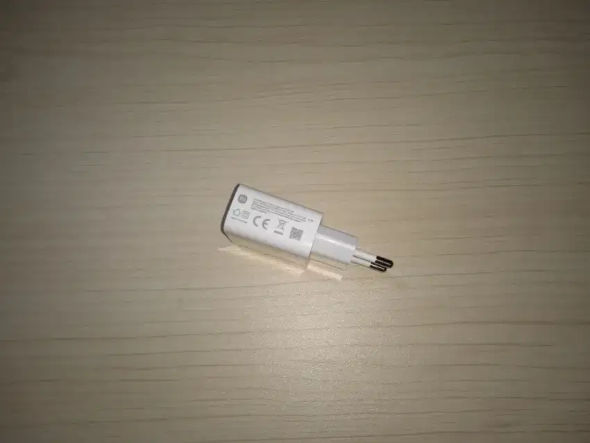 Kepala charger MI
