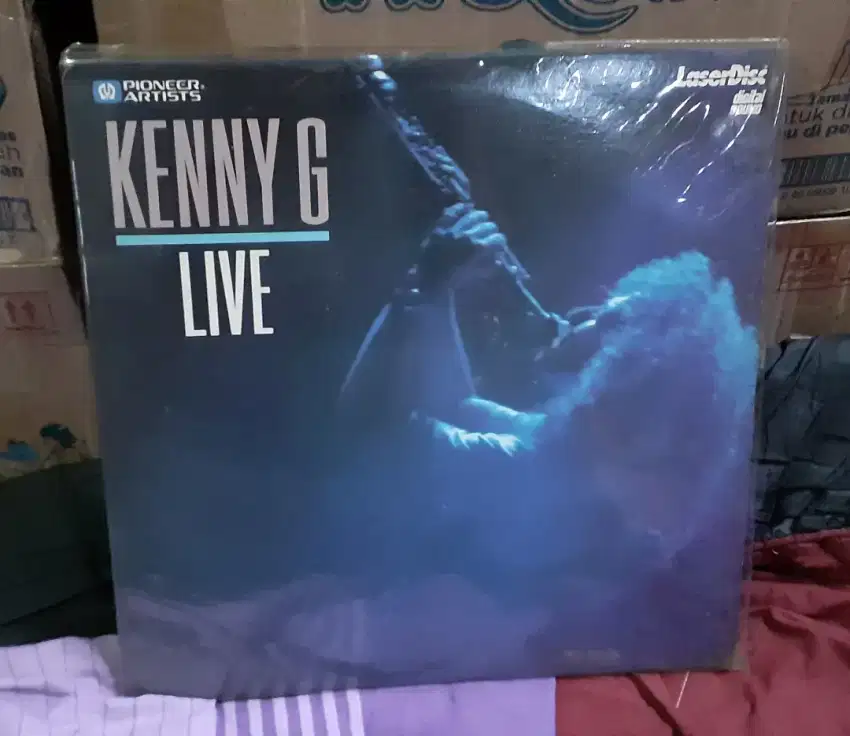 LASERDISC MUSIC LIVE KENNY G. LIVE & YANNI LIVE AT THE ACROPOLIS