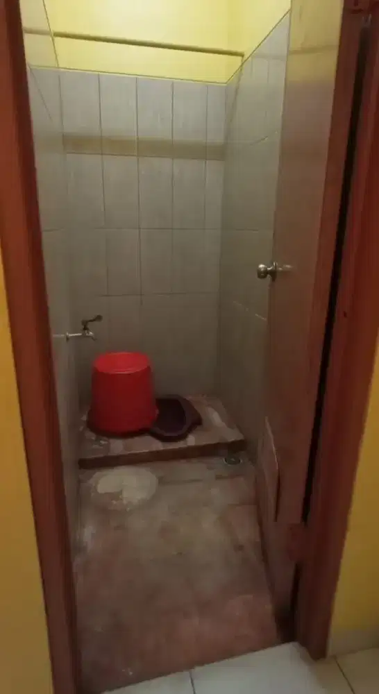 Di Jual Kost Ibu Yani