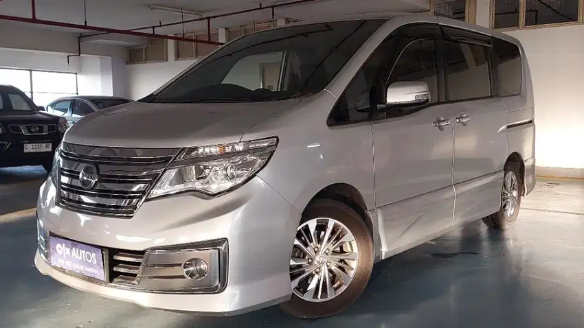 WEEKEND SALE!!! FALSE Nissan Serena 2.0 Highway Star Panoramic Bensin