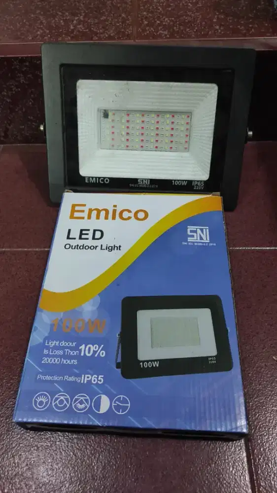 Lampu LED outdoor light EMICO