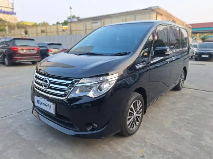 WEEKEND SALE!!! TDP 17Jt Nissan Serena 2.0 Bensin-AT 2016 Hitam