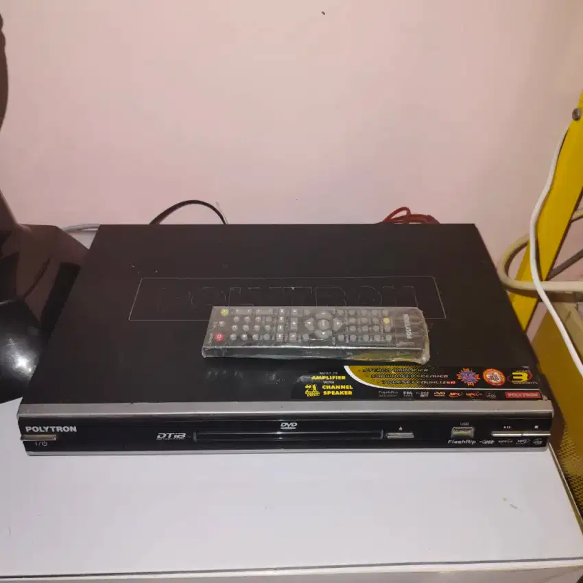 DVD Player Philips dan Polytron