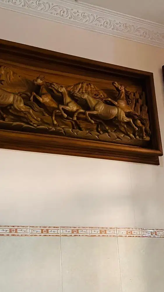 Pajangan kuda kayu jati