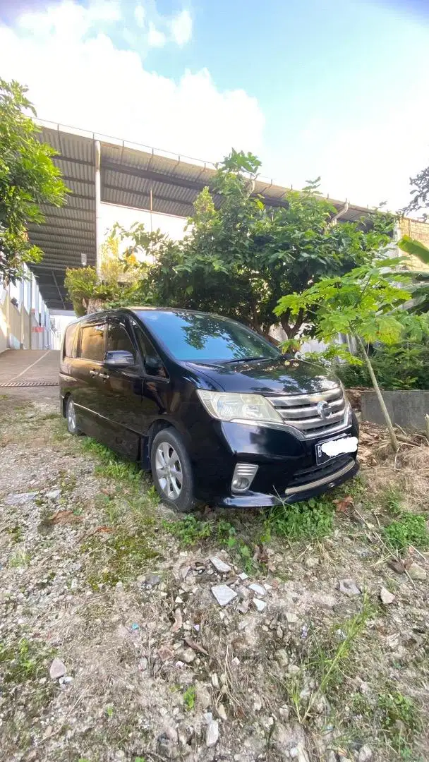 Dijual Nissan Serena HWS tahun 2013 Plat B