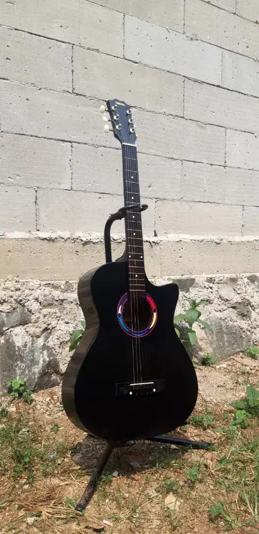 Gitar akustik ymahaa New black