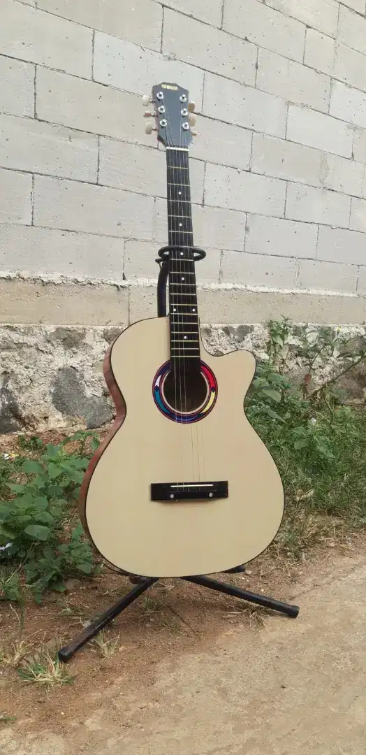 Gitar akustik ymahaa New natural