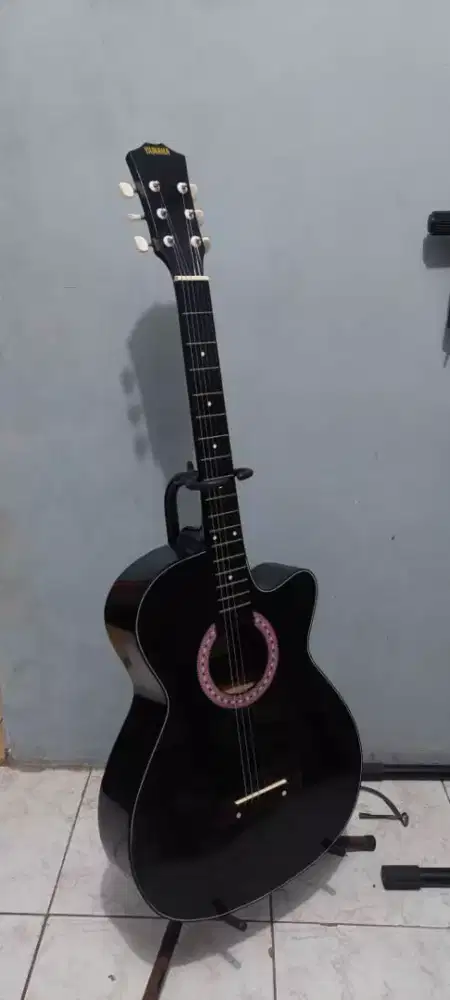 Gitar akustik ymahaa new black
