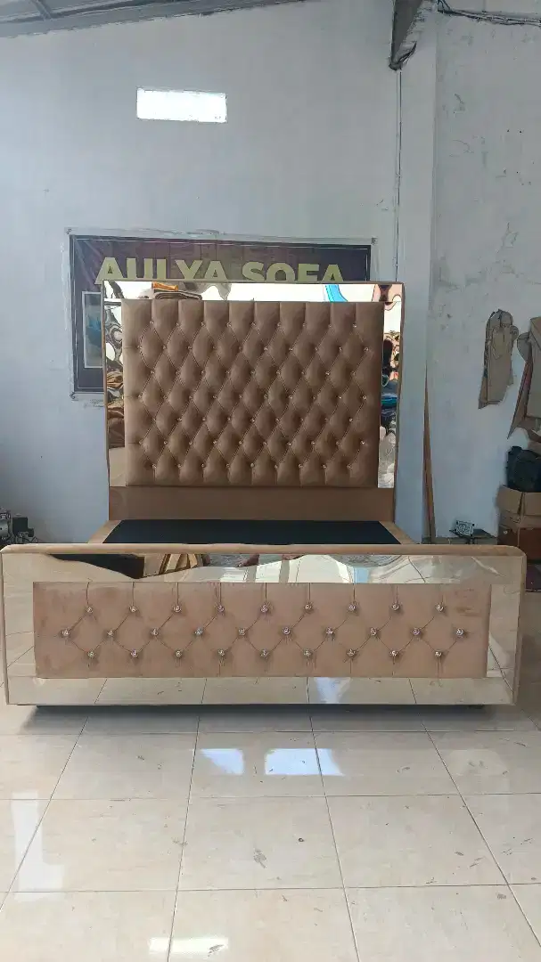 Divan sandaran 180x200