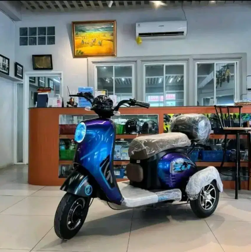 Sepeda Listrik Roda Tiga Genio Easton xl1(pembelian hanya Cash)