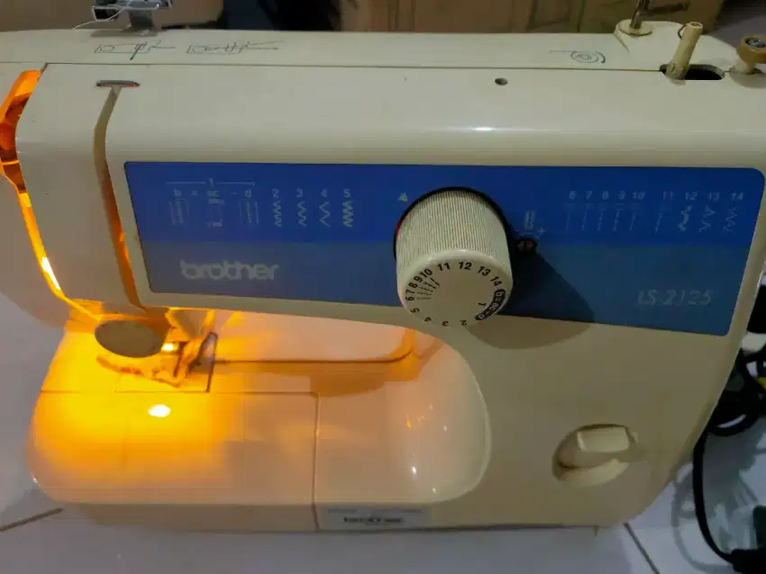 Mesin Jahit Merk Brother,Japan LS-2125