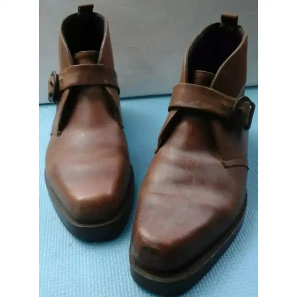 Guess Original Sepatu Pria / Men Shoes