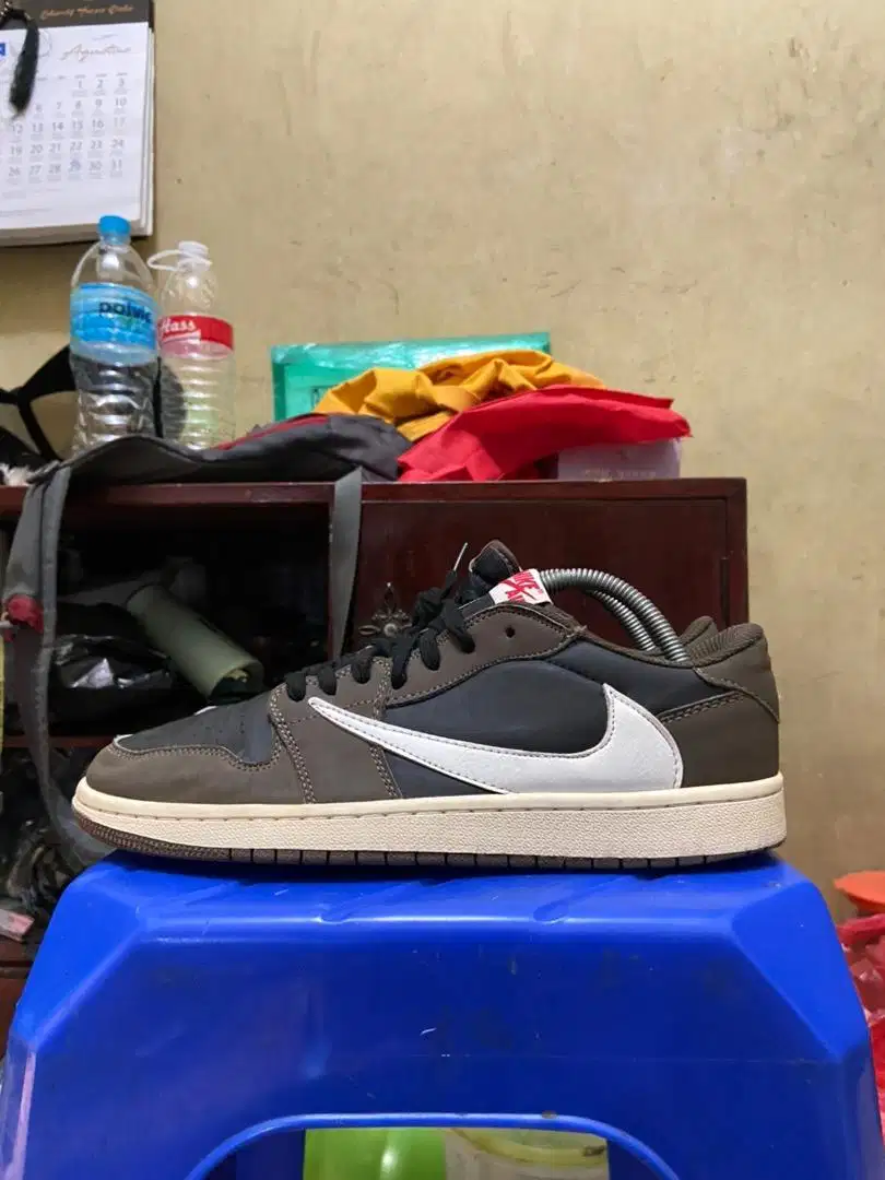 Sepatu Nike Air Jordan 1 Low Travis Scot Second Original