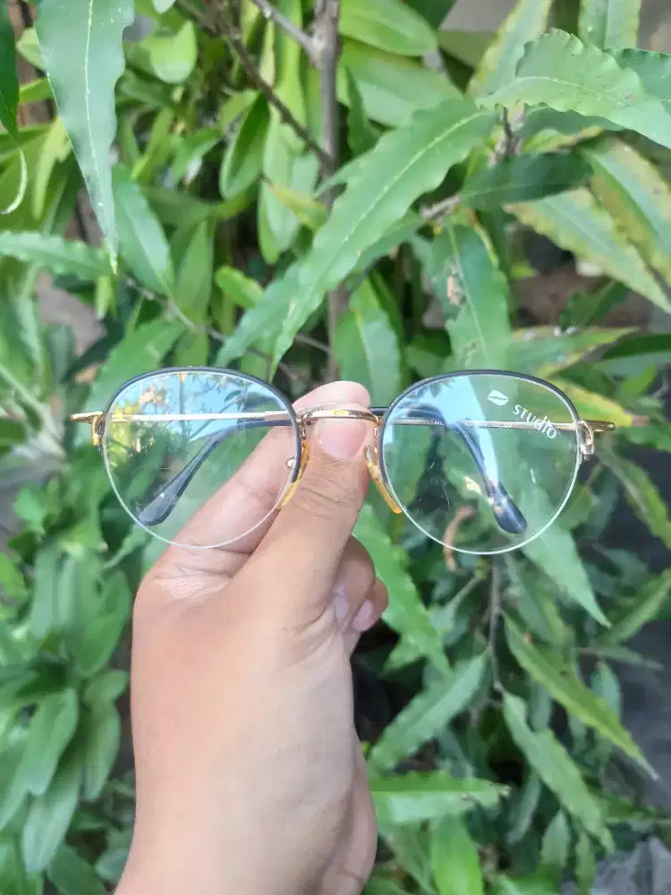 Kacamata vintage merk Studio Metallic 889 Italy