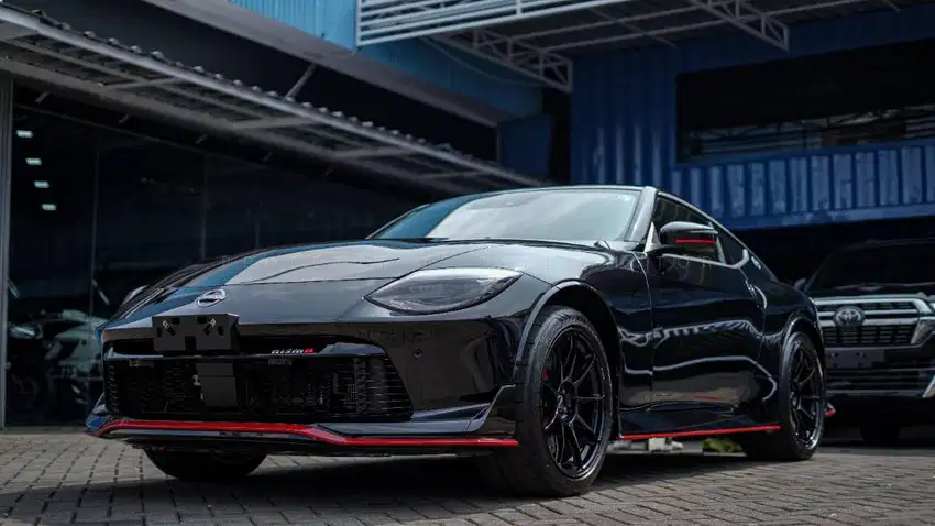 Nissan Fairlady Z Nismo 3.0 AT Black
