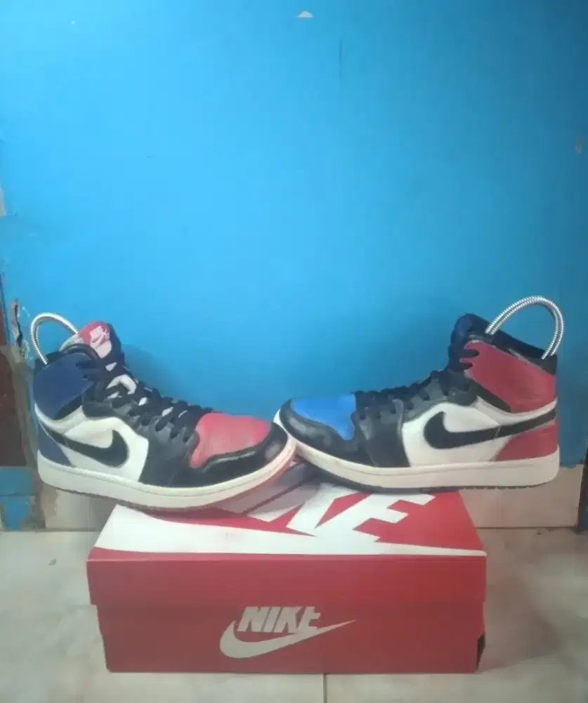 Jual cepat murah sepatu air jordan 1 top 3 full kulit ori.