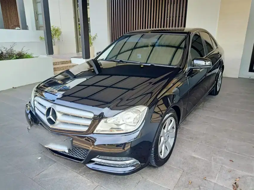 Mercedez Benz C200 2013 Simpanan Service Record low km